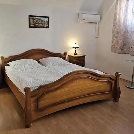 Hradna 9a Проживание в семье *