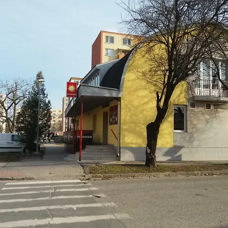 Проживание в семье Hradna 9a *